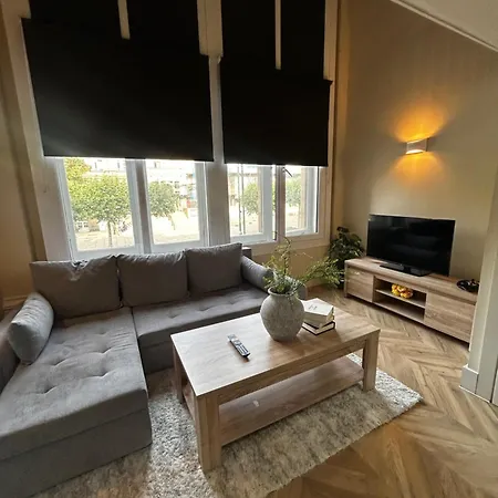 Lejlighed Central City Apartment